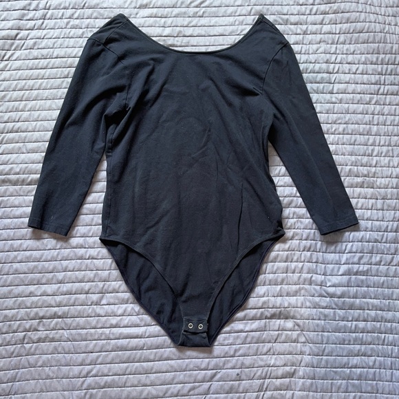 GAP Tops - Gap navy blue bodysuit